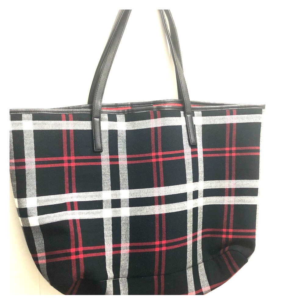 Medium Tote Bag